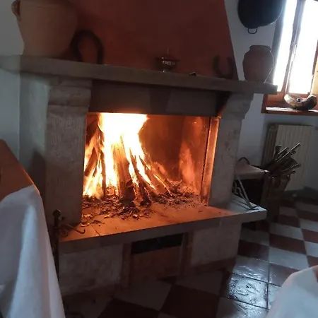 לינה וארוחת בוקר Mancino